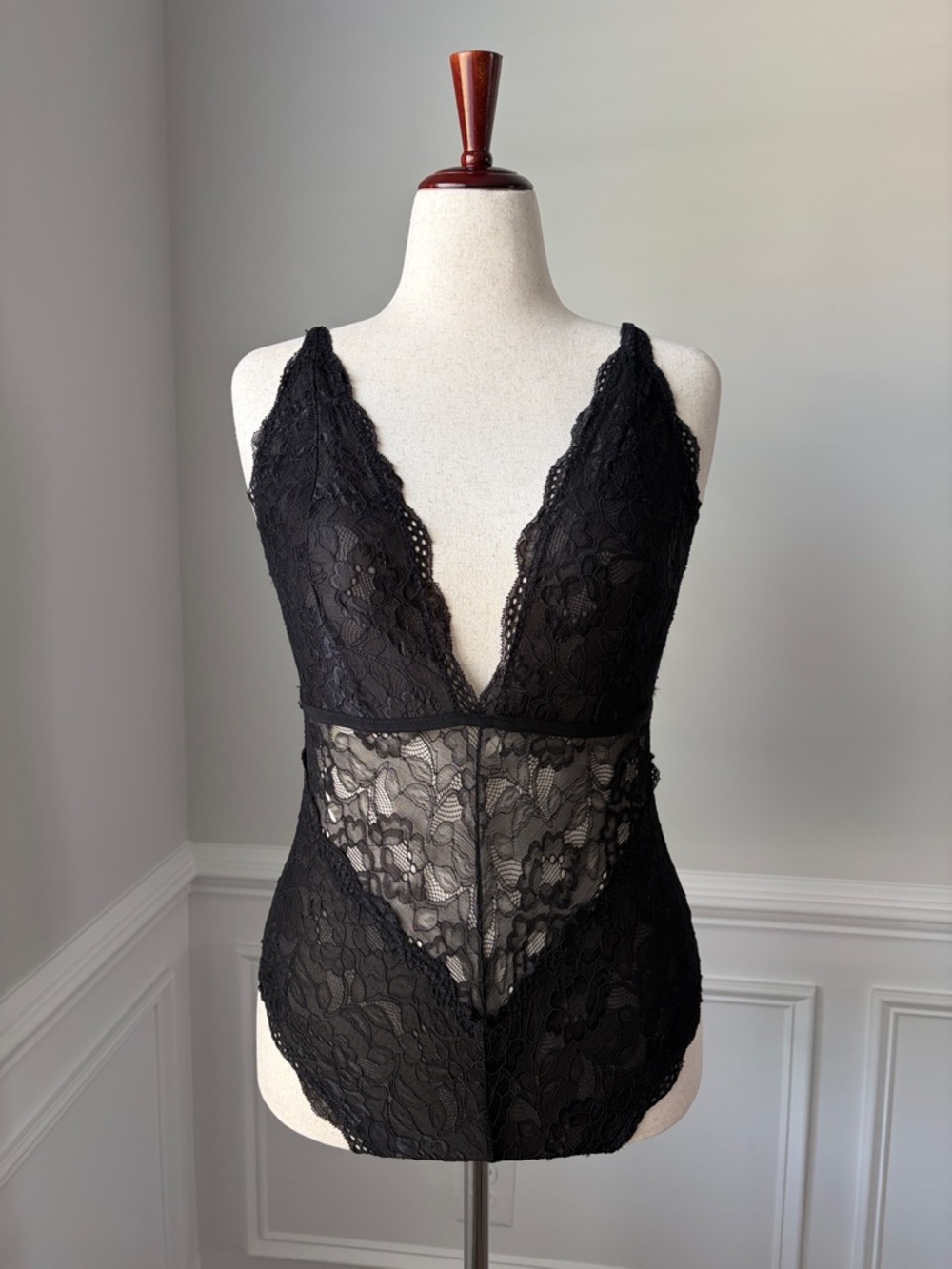 Black Lace V-Neck Lingerie Bodysuit | 2X